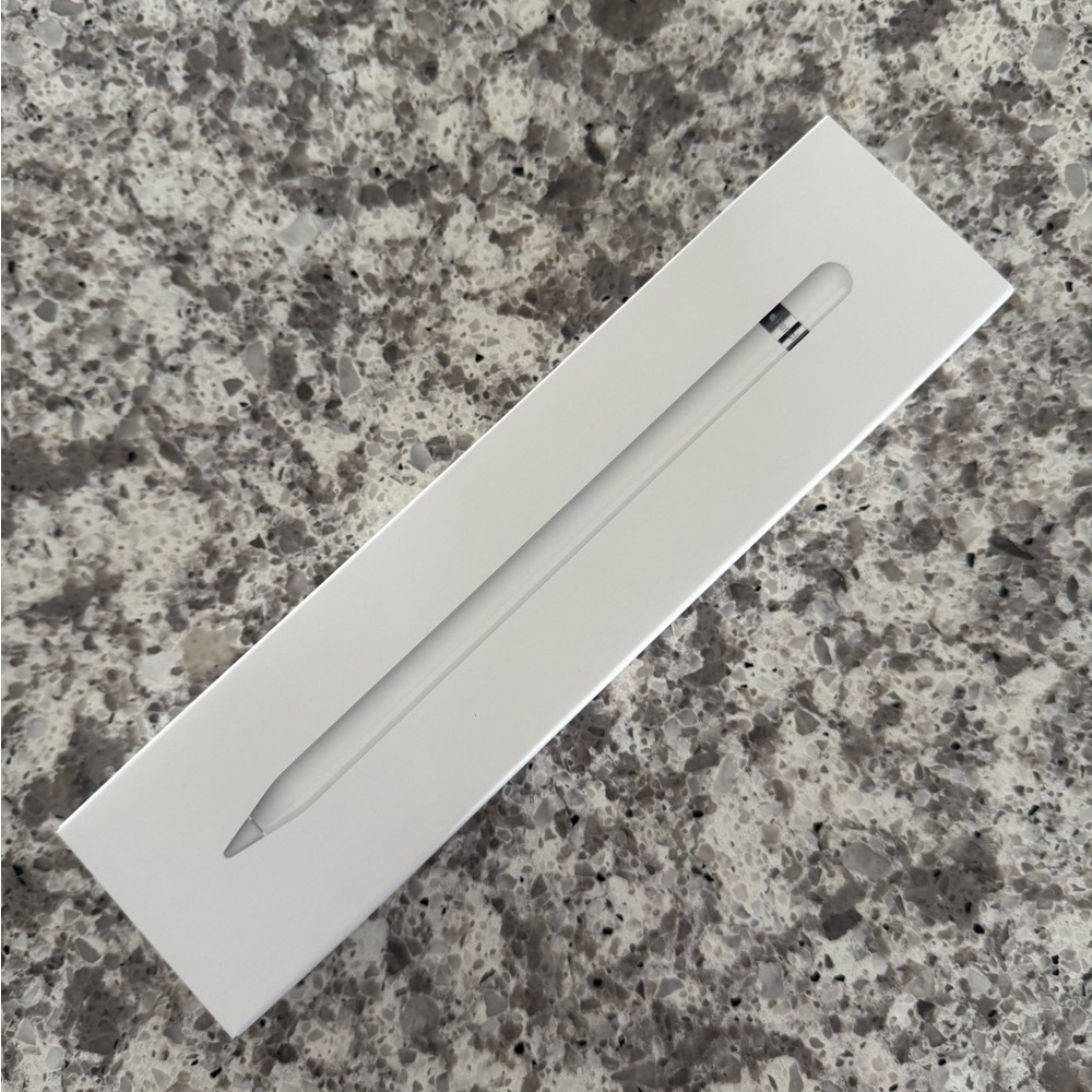NEW Apple Pencil Model A1603 (1st generation) with USB-C adaptor